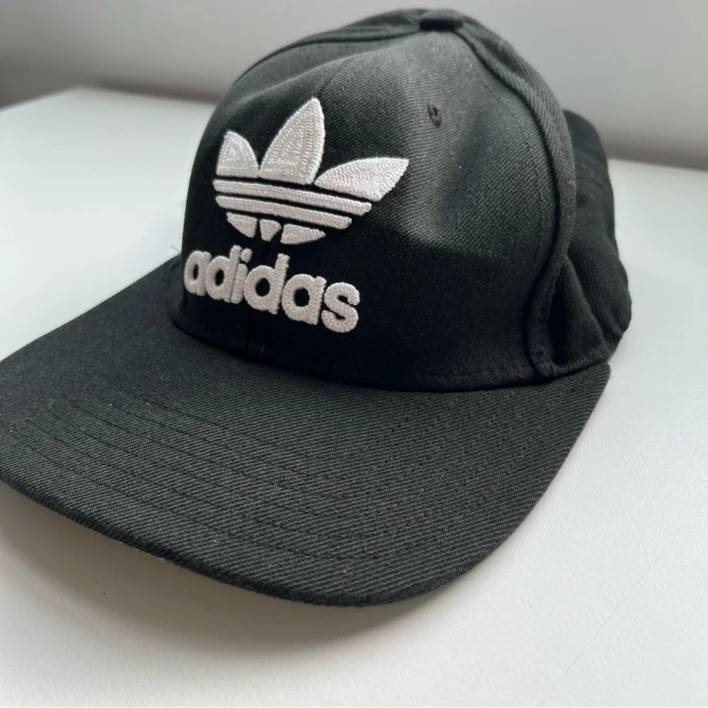 ADIDAS MENS BASEBALL HAT BLACK LARGE TREFOIL FLAT BRIM VINTAGE